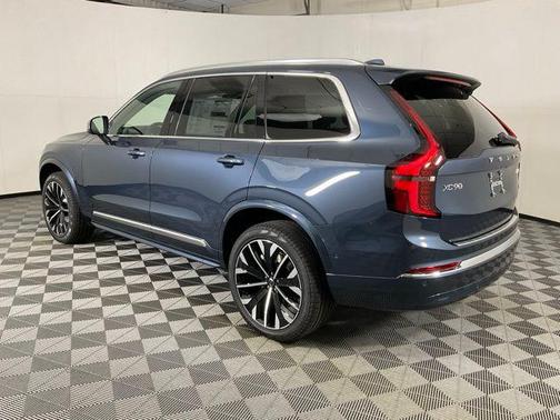 2026 Volvo XC90 B5 Plus 7-Seater