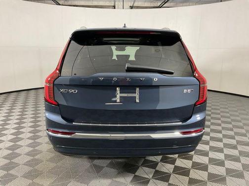 2026 Volvo XC90 B5 Plus 7-Seater