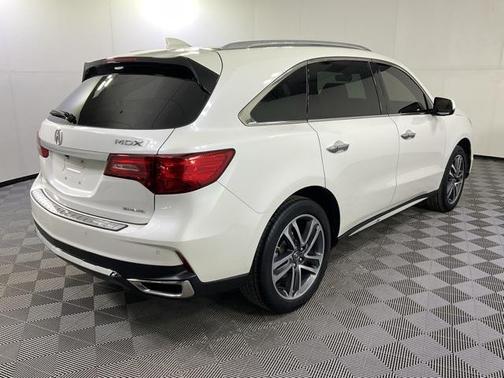 2017 Acura MDX 3.5L w/Advance Package