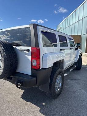 Birch White 2006 Hummer H3 Base