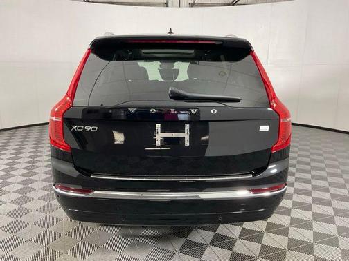 2024 Volvo XC90 Recharge Plug-In Hybrid T8 Plus Bright Theme 7-Seater