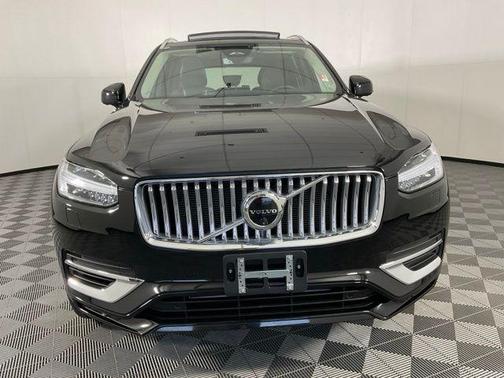 2024 Volvo XC90 Recharge Plug-In Hybrid T8 Plus Bright Theme 7-Seater