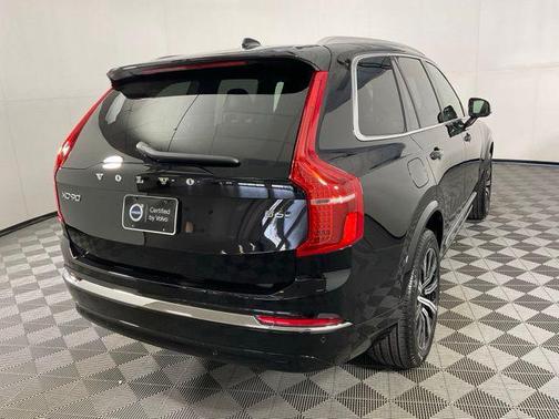 2024 Volvo XC90 B6 Plus Bright Theme 7-Seater