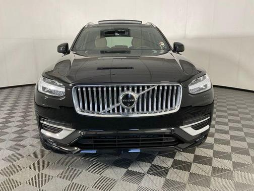 2024 Volvo XC90 B6 Plus Bright Theme 7-Seater