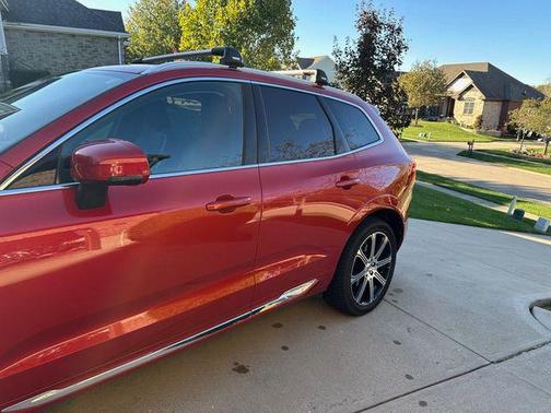2019 Volvo XC60 Recharge Plug-In Hybrid T8 Inscription