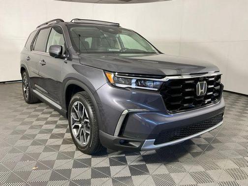 Gray 2025 Honda Pilot Elite