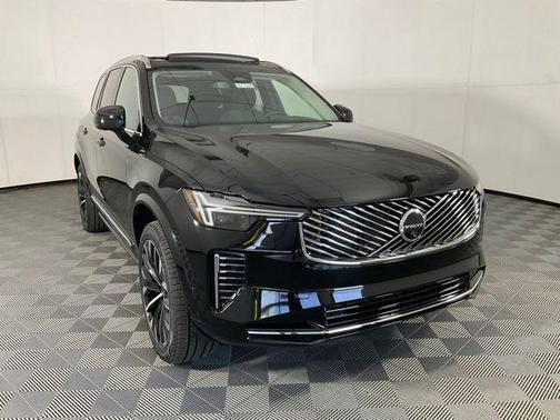 2026 Volvo XC90 B6 Plus 7-Seater