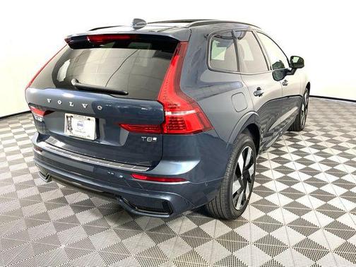 2025 Volvo XC60 Plug-In Hybrid Plus