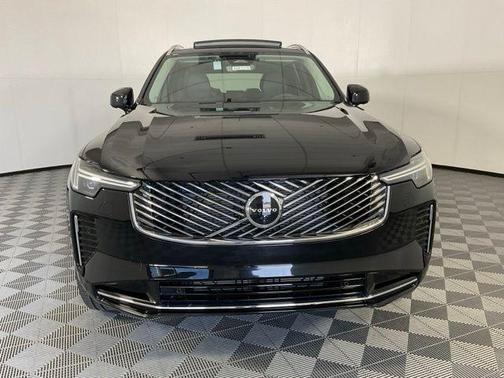 2025 Volvo XC90 B6 Ultra