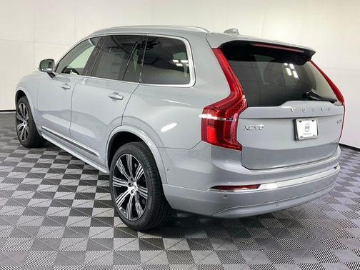 2025 Volvo XC90 B6 Plus 7-Seater