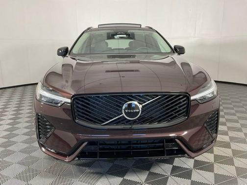 2026 Volvo XC60 B5 Core