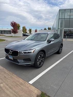 2020 Volvo XC60 T5 Momentum
