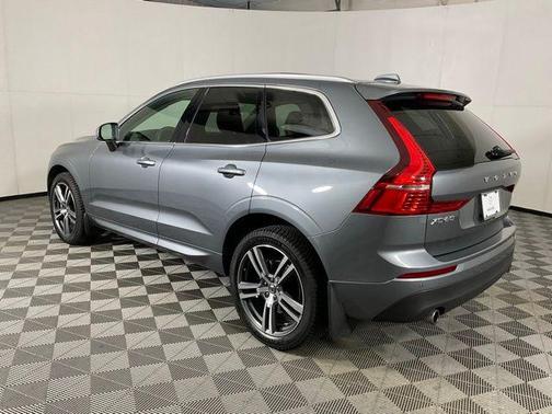 Osmium Grey Metallic 2021 Volvo XC60 T5 Momentum