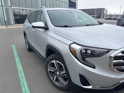 Quicksilver Metallic 2020 GMC Terrain SLT