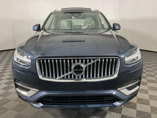 2024 Volvo XC90 Recharge Plug-In Hybrid T8 Ultimate Bright Theme 7-Seater