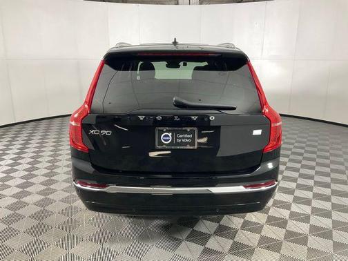 2023 Volvo XC90 Recharge Plug-In Hybrid T8 Plus Bright Theme 7-Seater