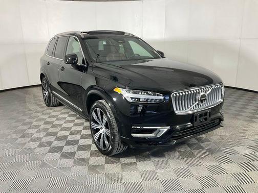 2023 Volvo XC90 Recharge Plug-In Hybrid T8 Plus Bright Theme 7-Seater