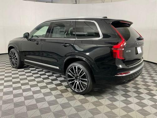 2026 Volvo XC90 B6 Plus 7-Seater
