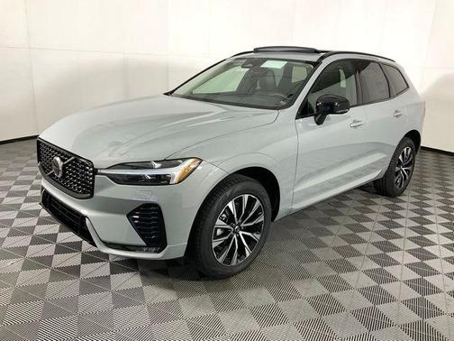 2025 Volvo XC60 B5 Core