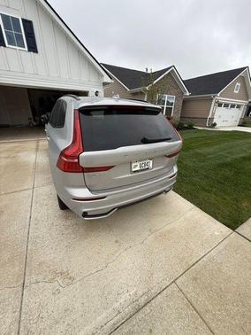 2023 Volvo XC60 B5 Plus Dark Theme