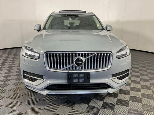 2024 Volvo XC90 B5 Core Bright Theme