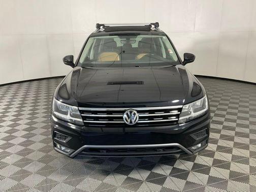 Deep Black 2019 Volkswagen Tiguan 2.0T SEL