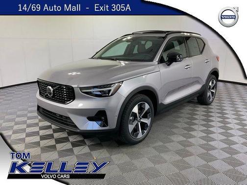 2026 Volvo XC40 B5 Plus