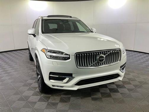 2025 Volvo XC90 B6 Ultra