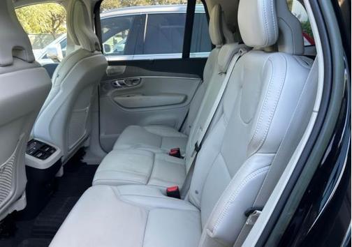 2023 Volvo XC90 B6 Ultimate 7-Seater