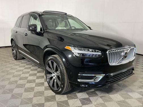2023 Volvo XC90 B6 Ultimate 7-Seater