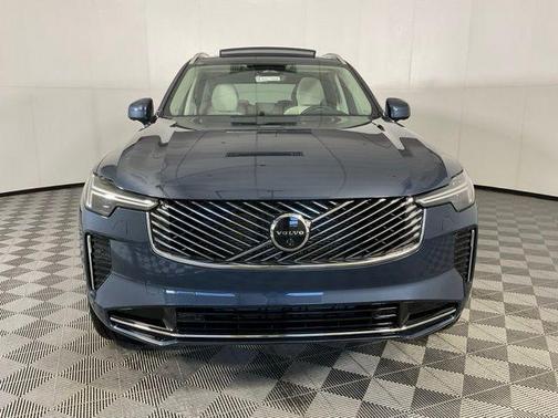 2026 Volvo XC90 Ultra, B6 AWD Gas (mild hybrid), Gasoline, Bright, 7 Seats