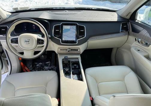 2023 Volvo XC90 B6 Plus 7-Seater