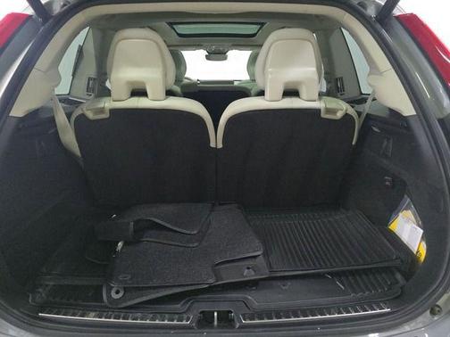 2024 Volvo XC90 B6 Ultimate Bright Theme 7-Seater
