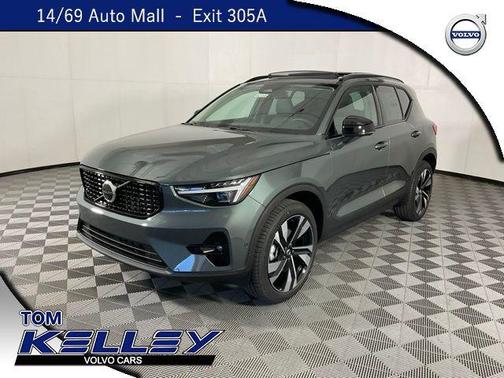 2026 Volvo XC40 B5 Ultra