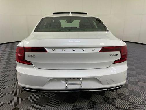 2020 Volvo S90 T6 R-Design