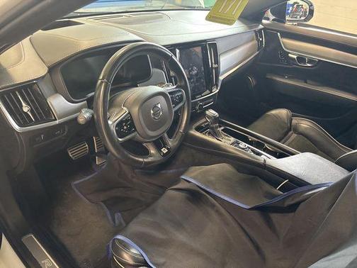 2020 Volvo S90 T6 R-Design