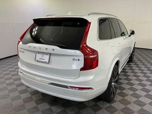 2023 Volvo XC90 B6 Ultimate 7-Seater