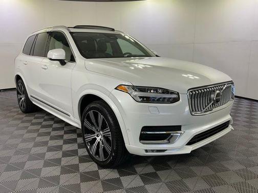 2023 Volvo XC90 B6 Ultimate 7-Seater