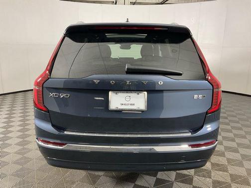 2026 Volvo XC90 Core, B5 AWD Gas (mild hybrid), Gasoline, Bright, 7 Seats