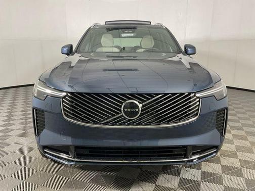2026 Volvo XC90 Core, B5 AWD Gas (mild hybrid), Gasoline, Bright, 7 Seats