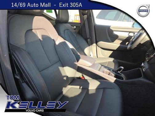Silver 2025 Volvo XC40 B5 Core