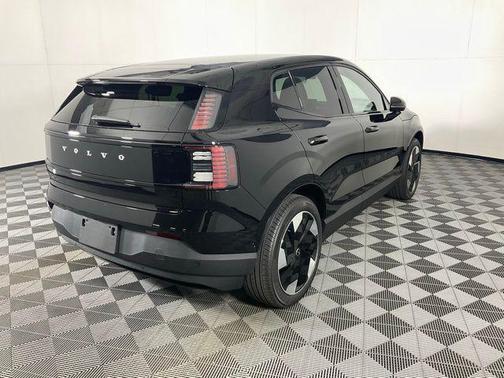 2025 Volvo EX30 Twin Motor Ultra