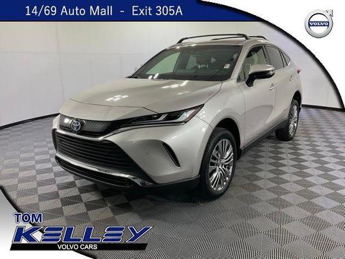 2022 Toyota Venza XLE