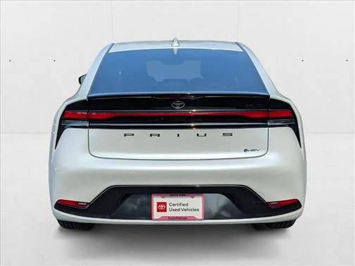 2025 Toyota Prius XLE