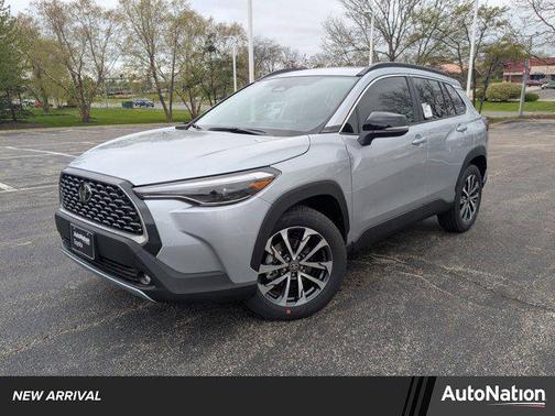 2025 Toyota Corolla Cross XLE