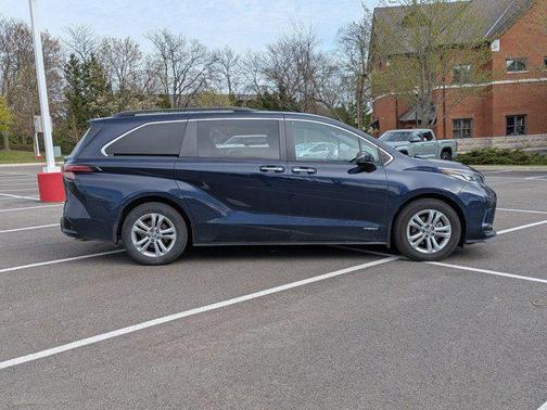 Blueprint 2021 Toyota Sienna XSE 7 Passenger