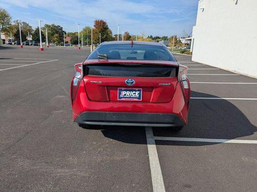 2016 Toyota Prius Two