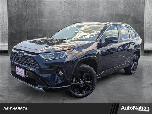 2020 Toyota RAV4 Hybrid SE
