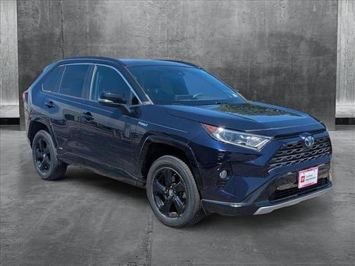 2020 Toyota RAV4 Hybrid SE