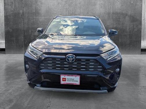 2020 Toyota RAV4 Hybrid SE
